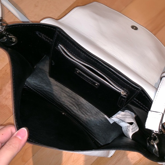 Zara Sling Bag - Picture 5 of 7